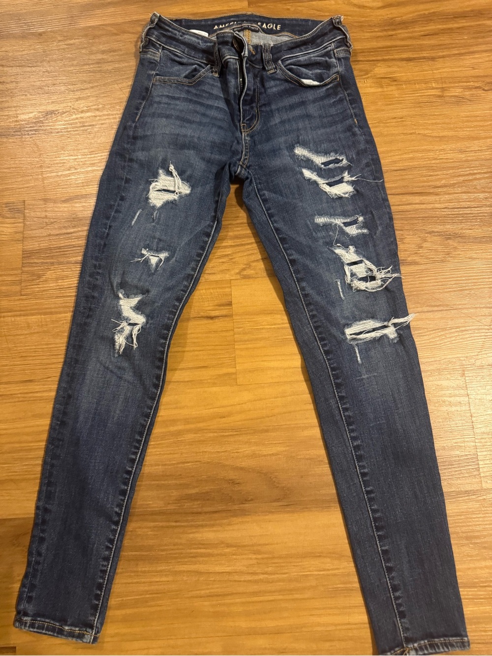 American Eagle Outfitters Women’s Distressed Skinny Jeans